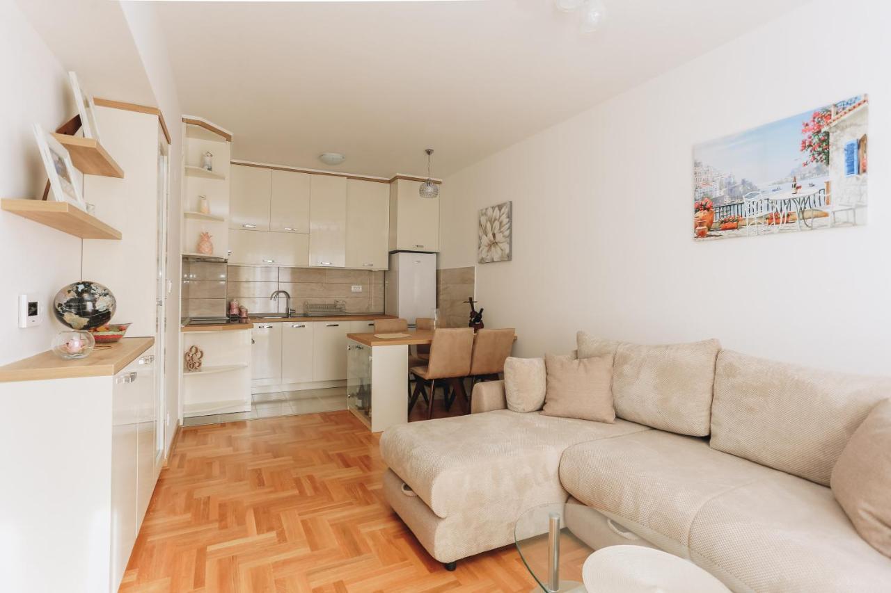 Apartments Viva Oliva Будва Екстериор снимка